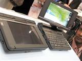 Fujitsu U2010 UMPC features turnable screen