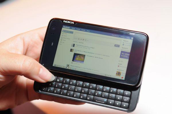 Nokia N900 smartphone
