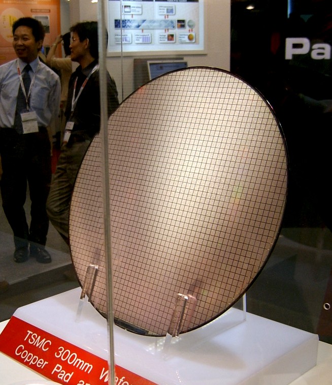 ESC Taiwan: TSMC showcases 300mm wafer with copper pad and bumping