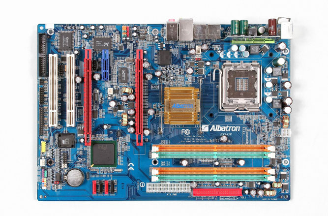 Albatron unveils dual-core motherboard with dual-graphics technology