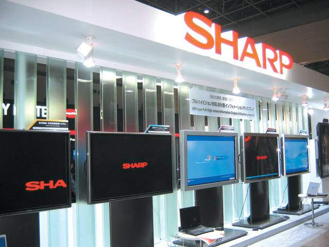 Finetech Japan: Sharp displays 65-inch TFT LCD panel lineup in diversified applications