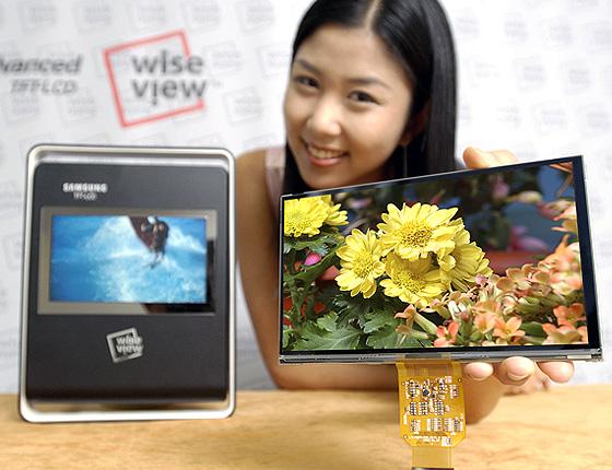 Samsung 7-inch panel at SID 2006