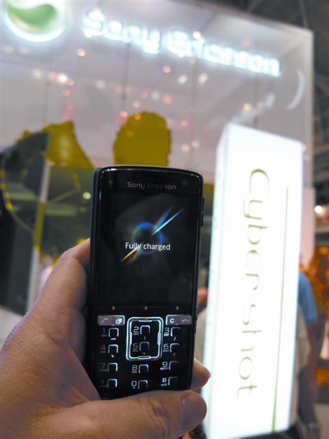 Sony Ericsson's K850i Cyber-shot camera phone