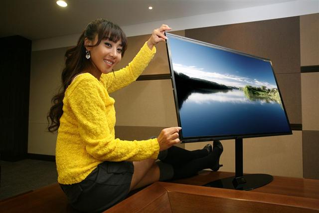 Samsung to showcase slim 40-inch TV panel at FPD International 2007
