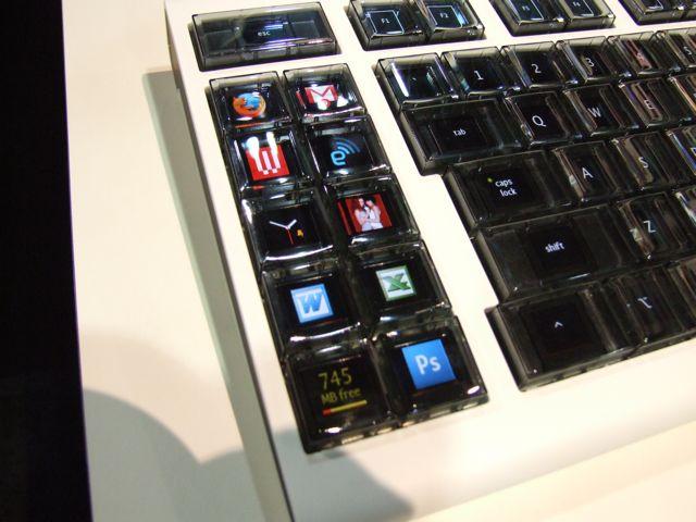 CES 2008: Optimus Maximus OLED Keyboard