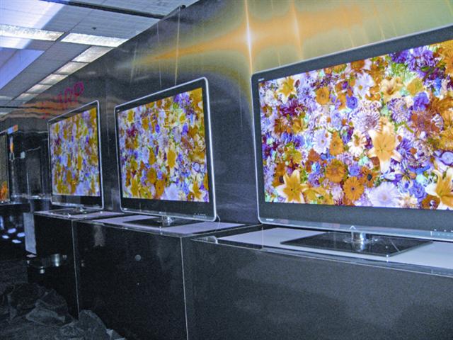 CES 2010: Sharp LCD TVs with four primary color technology