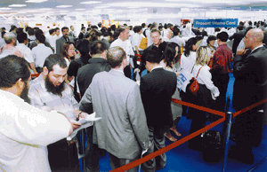 Exhibitors lining up to register at Computex 2004