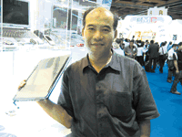 Jerry Wang with the Joybook 7000 on hand