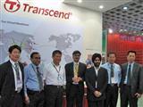 Transcend chairman Peter Su and Sunil Goyal, CEO of Bharti