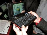 Fujitsu 5.6-inch LifeBook UH900 netbook
