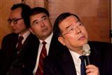 Powerchip chairman Frank Hung (front)