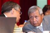 JT Wang, Acer chairman (right)