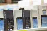 Asustek expects growth in shipments and profits in 2015