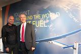 Covestro CEO Patrick Thomas (right) and Bertrand Piccard, co-pilot of Si2