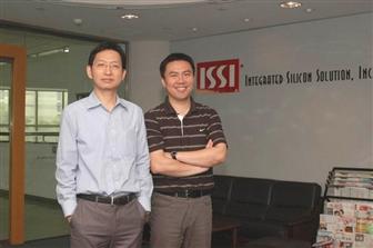 ISSI analog product line marketing director, KC Chun (left), and DRAM marketing manager, Sherman Hsu (right).