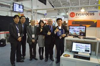 Jemmy Huang (on the right), the president of EverFocus along with the project managers promoted the ENVR8304E at the booth of Taiwan Excellence A