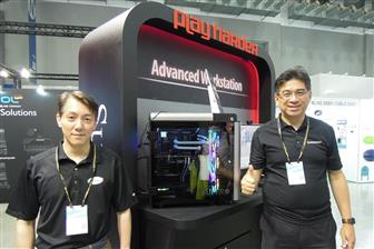 Supermicro Senior Application System Product Manager Steve Lee (left) and Senior Product Manager Tony Fan (right)