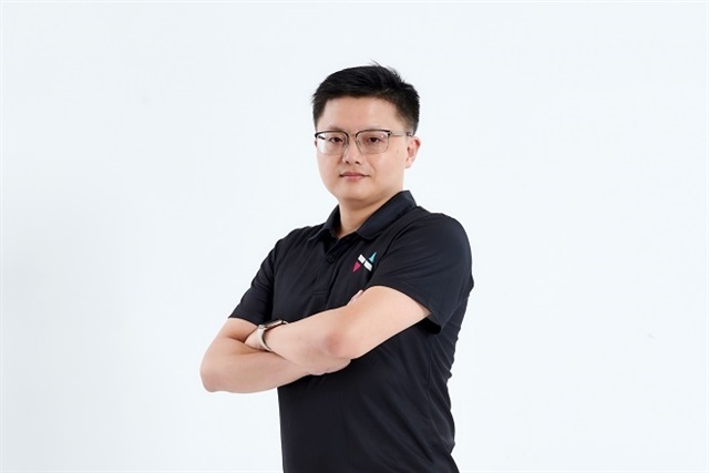 NeuinX technical consultant Hong-Guo Zhu