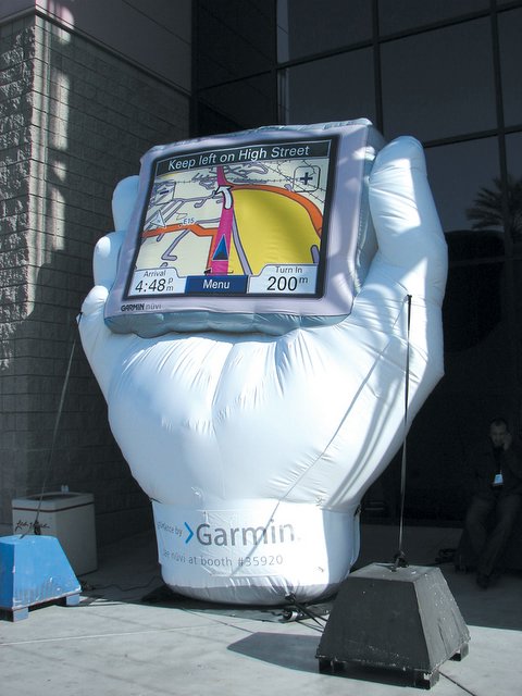 CES: Garmin GPS sculpture attracts visitors