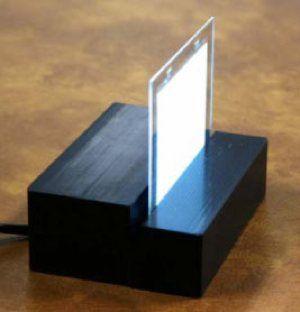 Konica Minolta develops new OLED device