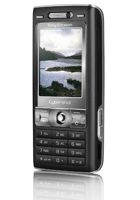 Sony Ericsson's Cybershot K800i handset