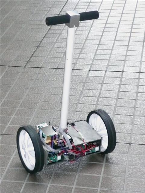 STMicroelectronics and Waseda University Humanoid Robotics Institute announce development of a high-performance two-wheel inverted pendulum robot