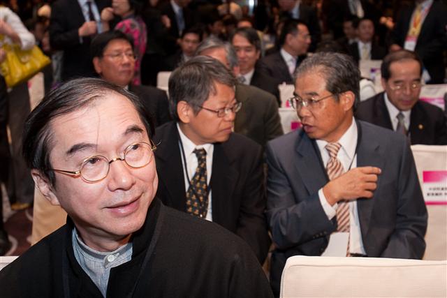 Barry Lam, chairman of Quanta Computer at Microsoft's 20 years anniversary event