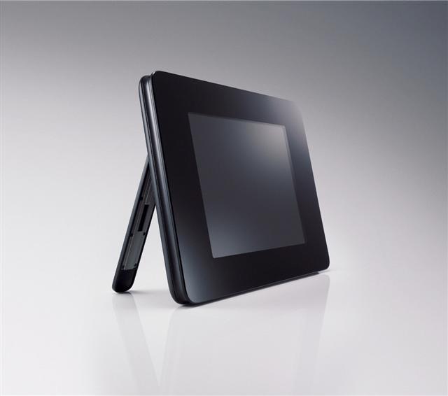 Sony DPF-D830 digital photo frame