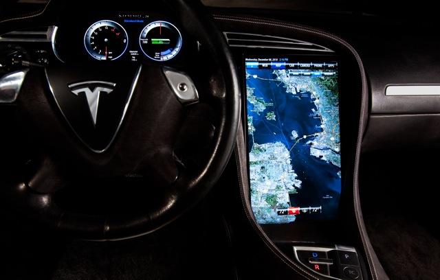 CES 2011: Nvidia Tegra-based Tesla 17-inch infotainment system