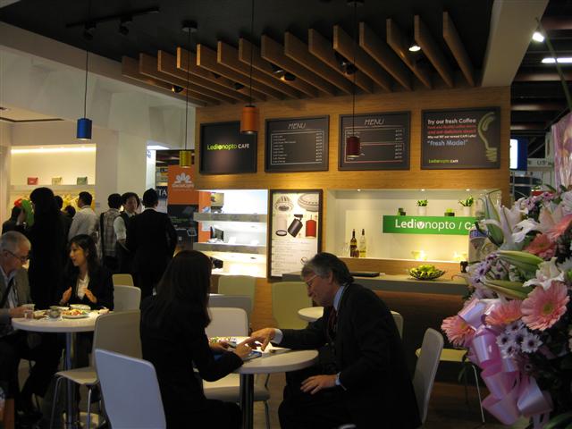 2013 Taiwan International Lighting Show: Edison Opto's cafe booth