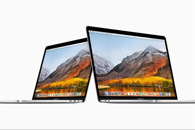 Apple new MacBook Pro with Touch Bar