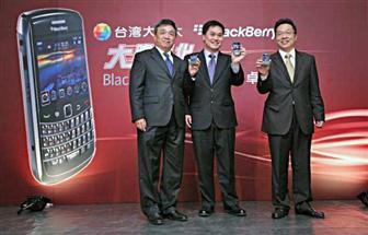 cliiff Lai (right), Geroge chou (left) of Taiwan mobile