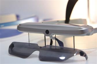 Apple+is+said+to+partner+with+Valve+for+AR+HMD+devices