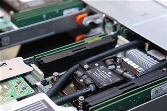 Global+server+shipments+are+expected+to+grow+in+2020