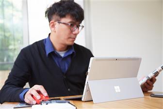 Chassis makers enjoy rising orders for notebooks