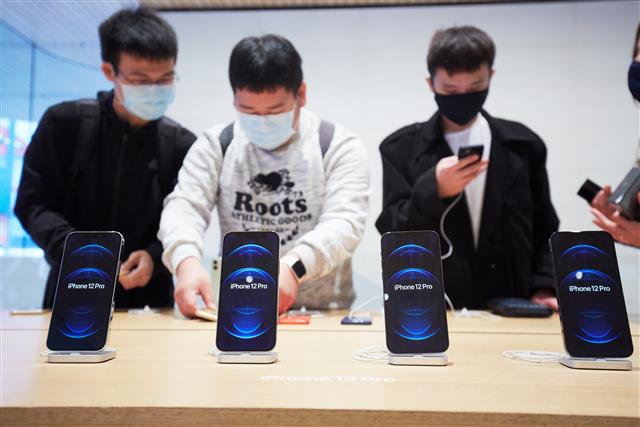 China smartphone vendors see combined shipments drop in 1Q21 - Digitimes