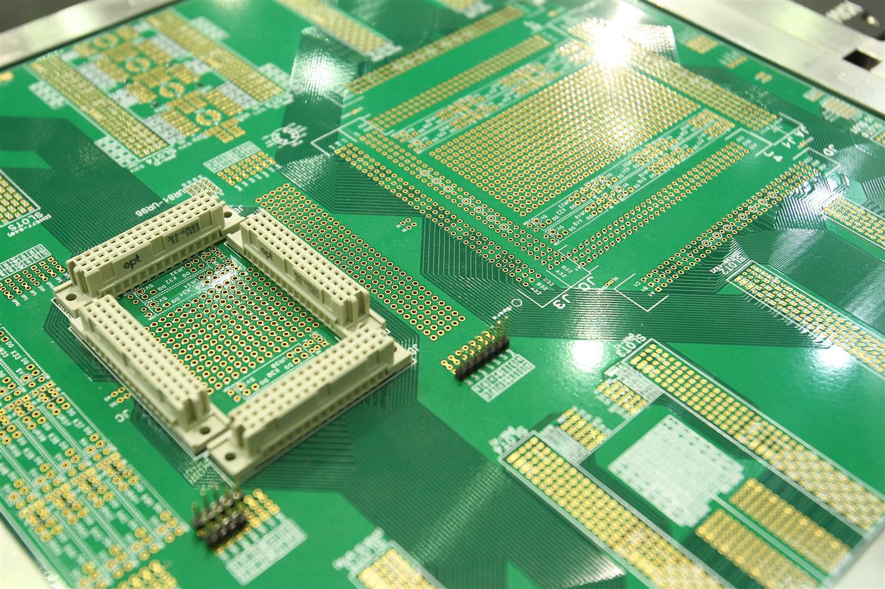 Taiwan LCD driver IC suppliers say orders remain strong